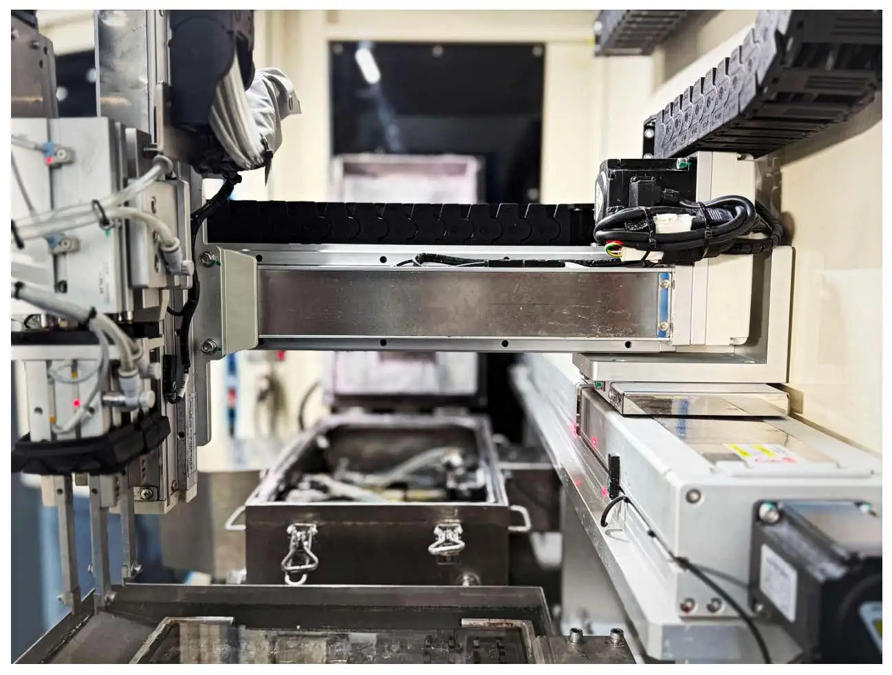 Original SP1580 XYZ insert grasping mechanism illustration